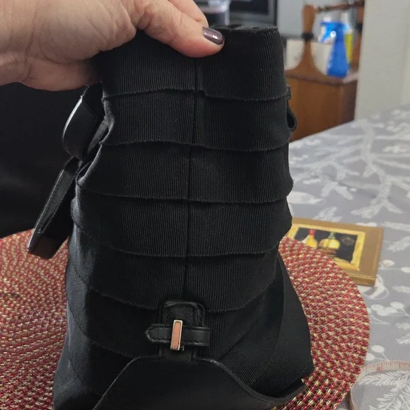 Salvatore Ferragamo AUTH Tiered Bag - Picture 6 of 14